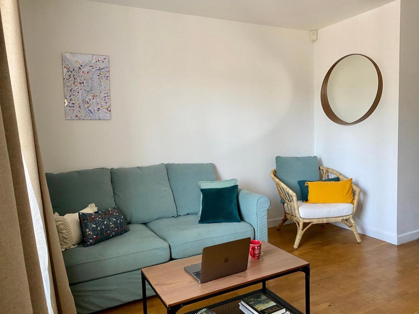 リヨンSpacious 1Br | Near City Center & Baby-Friendly!アパートメント エクステリア 写真